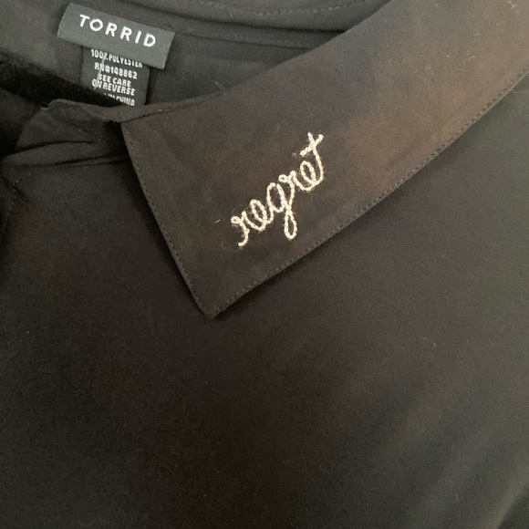 Torrid "Never Regret" Long Sleeve Black Button Down Tunic Dress Shirt Size 6 - Picture 8 of 9